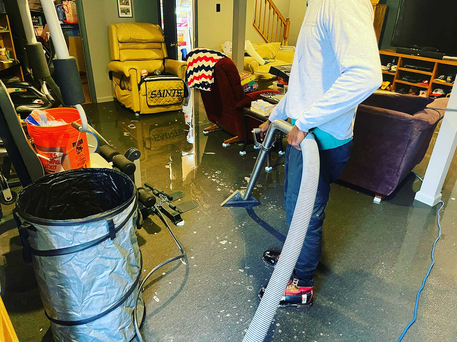 When it comes to water damage mitigation, response time is key. The longer water is allowed to remain in places it shouldn't be, the more damage can be done.